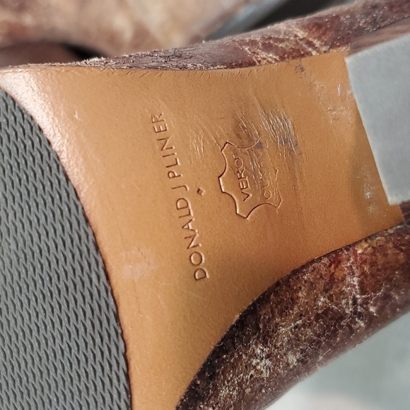 Donald J Pliner Womens Vale Ankle Distressed Leather Heels Boots shoes sz 7M - Picture 11 of 13